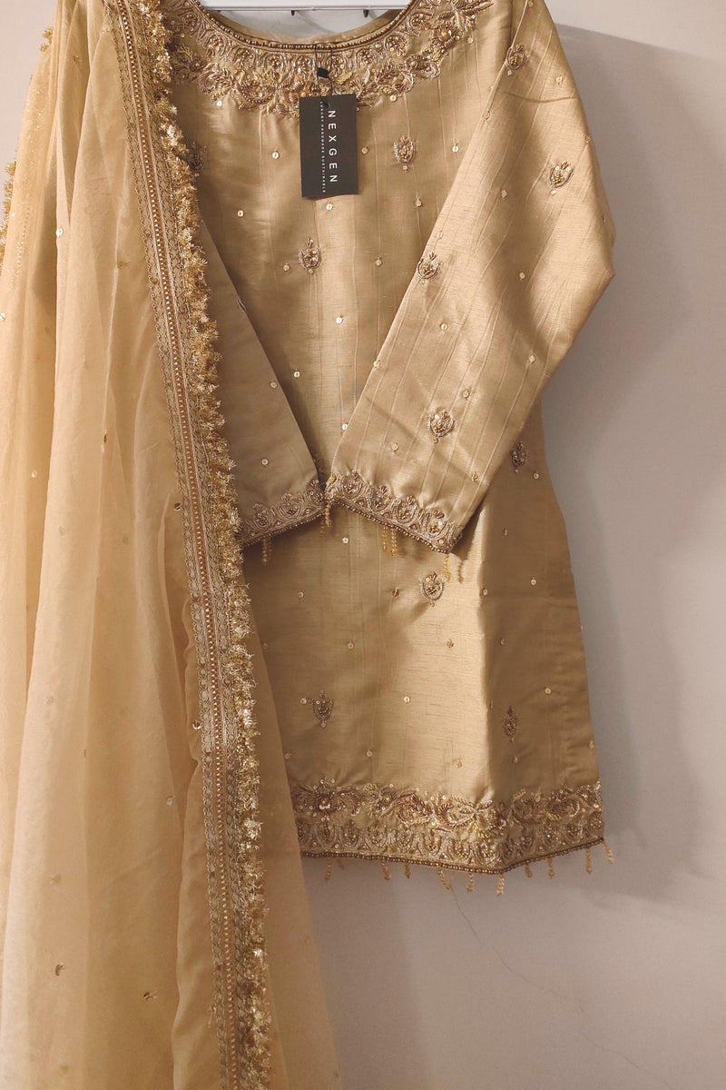 Sunlit Charm – Nexgen