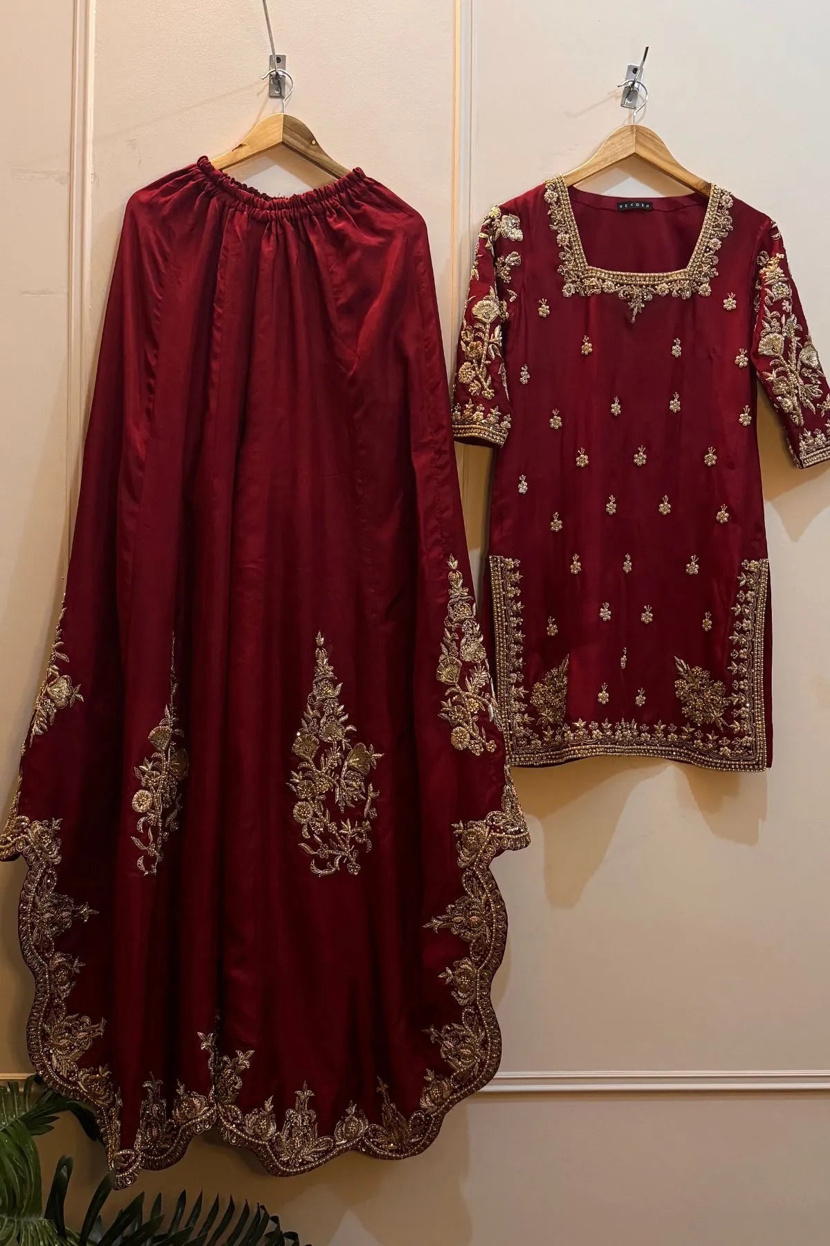 Crimson Set