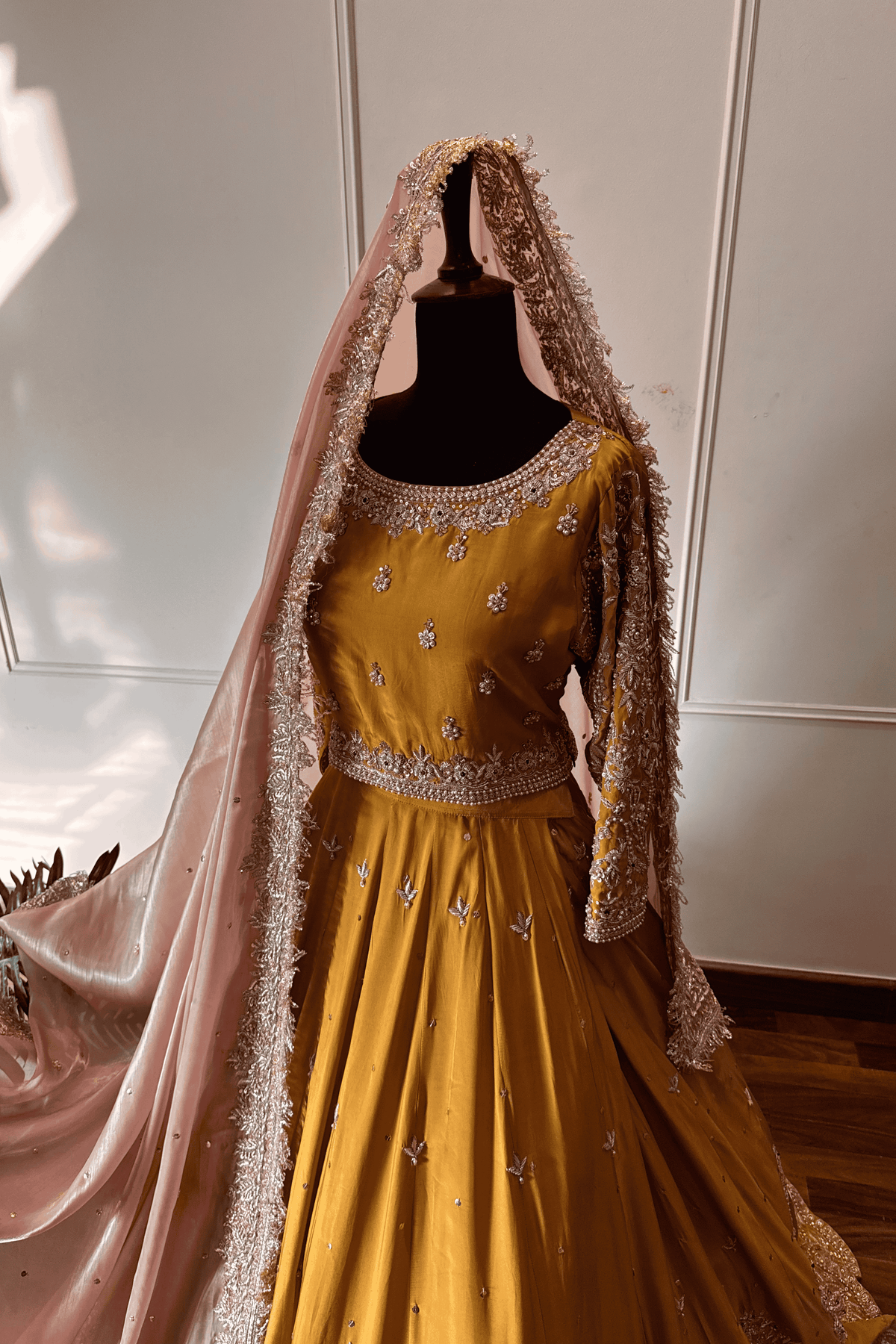 Halo Lehenga Set
